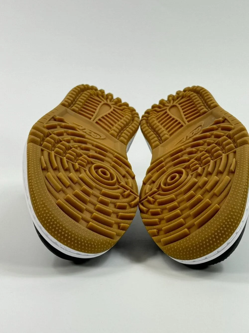 Air Jordan 1 Low Golf 'Black Gum' DD9315-005 size 5 M / 6.5 W